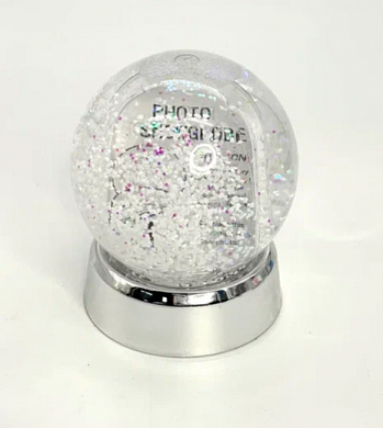 Шар со снегом и блестками  на подставке под полиграфическую вставку